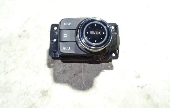 Infiniti Q50 GPS navigation control unit/module 283952V72A