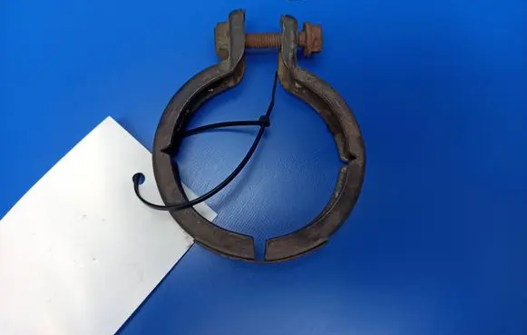 Mercedes-Benz CLS C219 Muffler pipe connector clamp A2034900641
