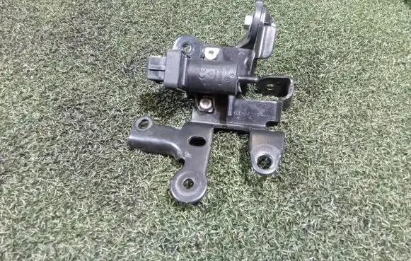 Renault Master III Turbo solenoid valve 8200762162 149329902R