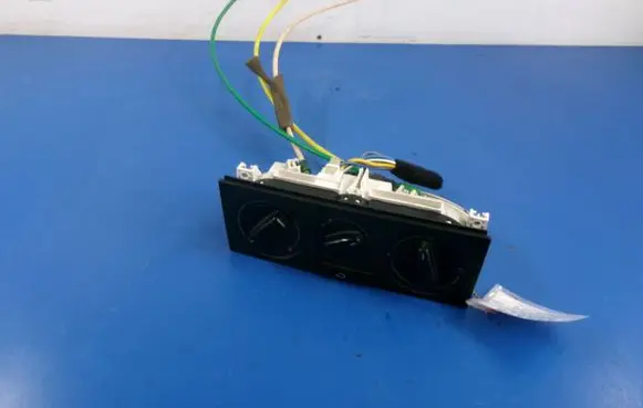 Volkswagen Polo III 6N 6N2 6NF Climate control unit 1J0819045F
