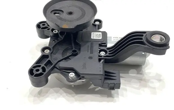 BMW 3 G20 G21 Rear window wiper motor 7468049