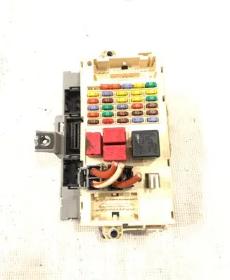 Alfa Romeo 159 Fuse module 50507093 501210970000 NPL93991