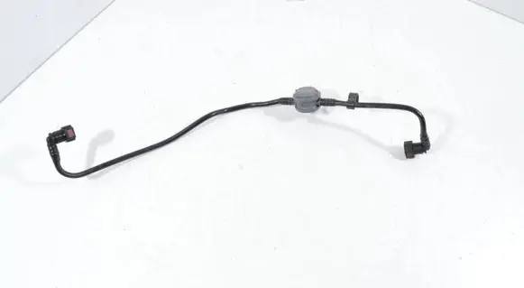 Porsche Boxster 986 Fuel line pipe 99620125509 99620125507 99620125503