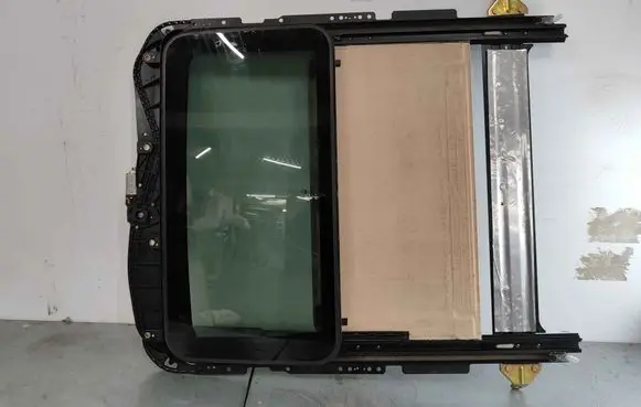 Maserati Quattroporte Sunroof set 68807031