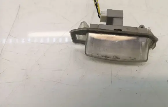 Mitsubishi Outlander Number plate light 1141283