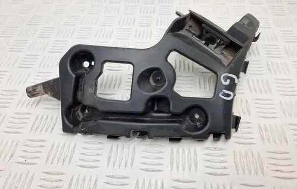Renault Captur Rear bumper mounting bracket 852220257R