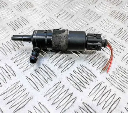 Audi A6 S6 C6 4F Windscreen/windshield washer pump 3B7955681 001016