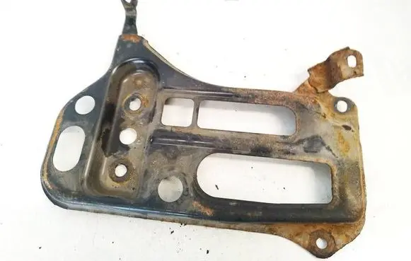Toyota Avensis T270 Battery box tray