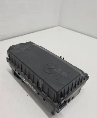 Opel Zafira C Fuse module C11000139