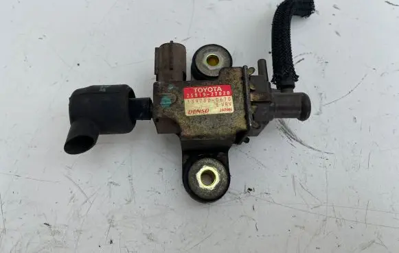 Toyota Corolla Verso E121 Turbo solenoid valve 2581927020