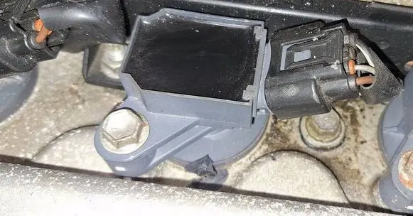Toyota Corolla E120 E130 High voltage ignition coil GN10314