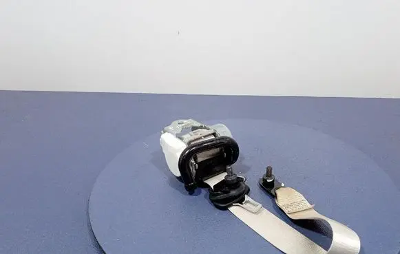 BMW X6 M Front seatbelt 8495454