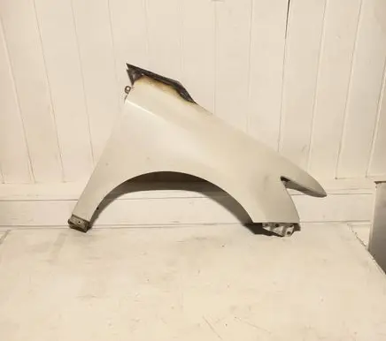 Lexus CT 200H Fender