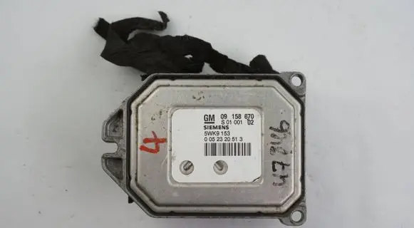 Opel Zafira A Engine control unit/module ECU 09158670 5WK9153