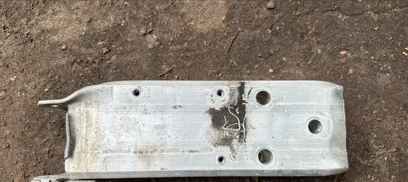 BMW 1 E81 E87 Radiator support slam panel bracket 10031013 7208907