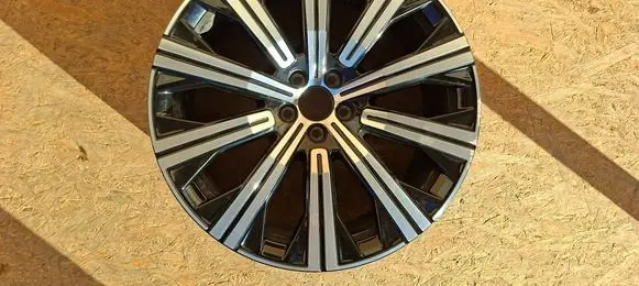 Volvo XC90 R20 alloy rim 31680217 C09181