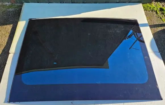 Tesla Model S Sunroof glass 107788700C
