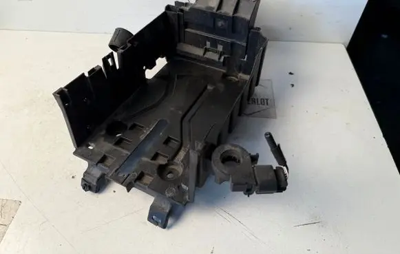 Opel Corsa E Battery box tray 13398395