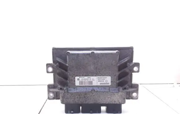 Renault Twingo II Engine control unit/module 8200700695 8200774747