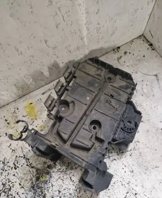 Peugeot 407 Battery box tray 9645693080