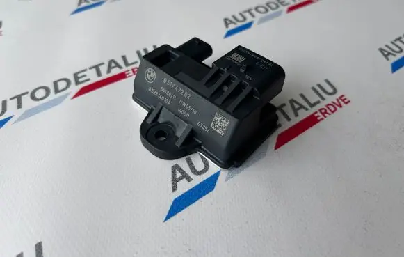 BMW 5 F10 F11 Glow plug pre-heat relay 8519472 0522140104