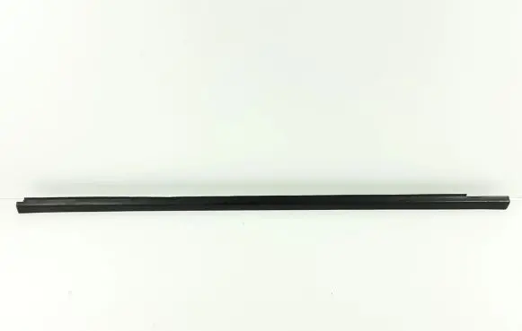 Nissan Almera Tino Rubber seal front door window/glass 