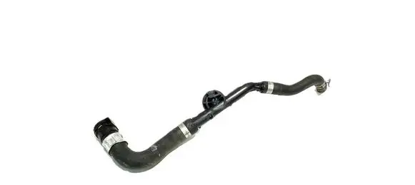 Engine coolant pipe/hose