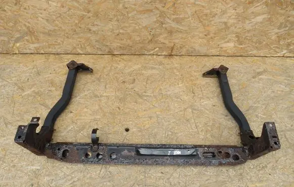 Ford Kuga II Radiator mount bracket 