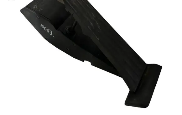 BMW 5 E39 Accelerator throttle pedal 6762480 35406762480