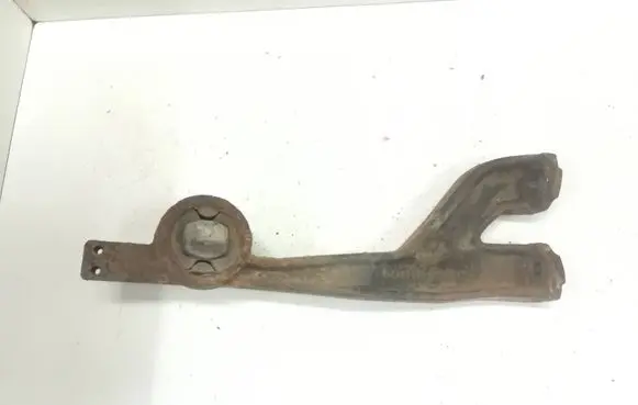Mercedes-Benz Vito Viano W639 Rear differential/diff mount bracket A6393530495