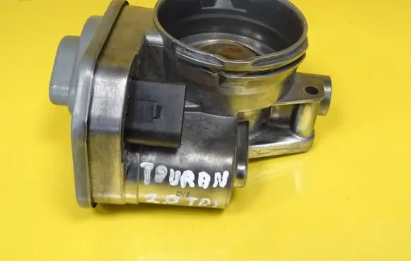 Skoda Fabia Mk1 (6Y) Throttle body valve 036133062N