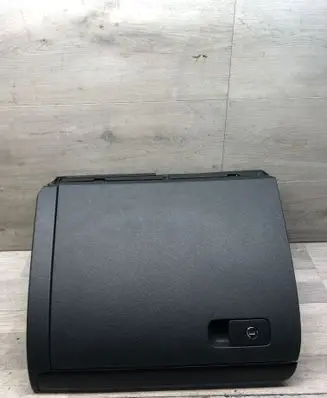 Volkswagen Jetta VI Glove box set 5C7857097
