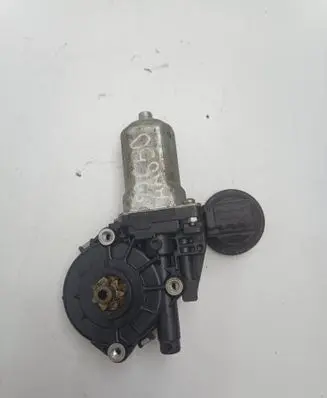Toyota Auris 150 Front door window regulator motor 973582100