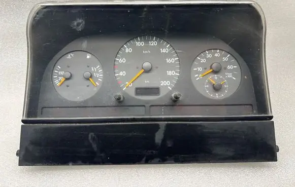 Volkswagen II LT Speedometer (instrument cluster) 2D0919860A