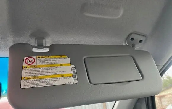 Mitsubishi Colt Sun visor 