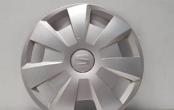 Seat Ibiza IV (6J,6P) R14 wheel hub/cap/trim 6J0601147D