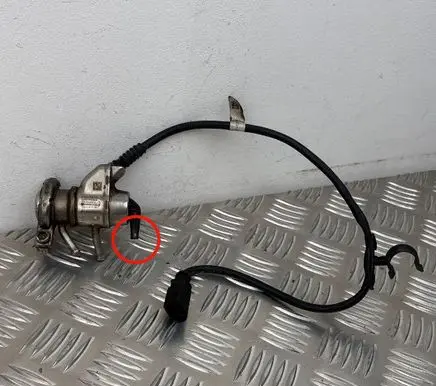 Volkswagen Touareg II AdBlue injector 7P6131113C 0444025025 110915082816