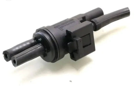 Mercedes-Benz E W211 Turbo solenoid valve 0025401497