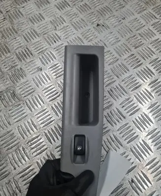 KIA Sorento Electric window control switch 478520B112M111