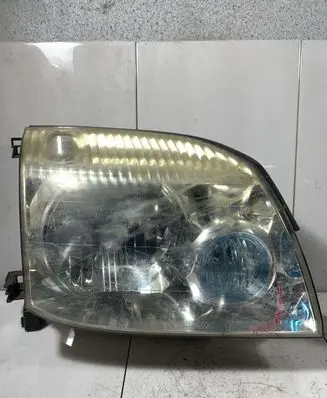 Nissan X-Trail T30 Headlight/headlamp 1669