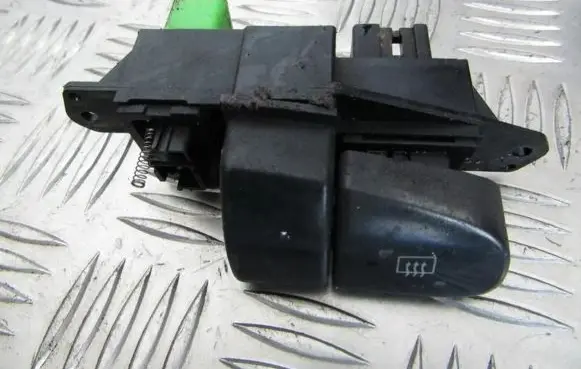 Mitsubishi Colt Windscreen/window heater switch