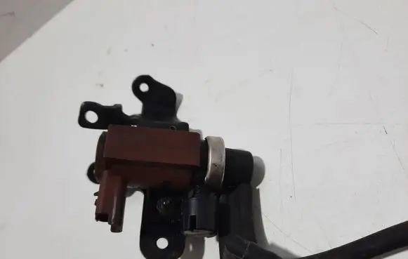 Volvo V50 Turbo solenoid valve 72832804 9650098380