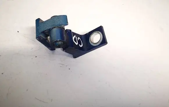 Volkswagen Tiguan Rear door lower hinge 5n0831402a