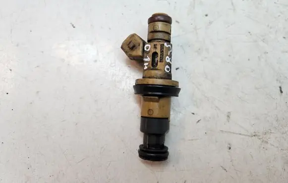 Fuel injector