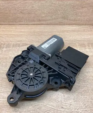 Volkswagen Golf Plus Rear door window regulator motor 5M0839402B 1K0959704F