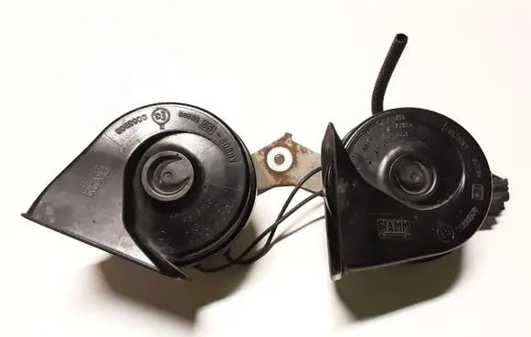 Ford Focus Horn signal AM80S 55306 0055306