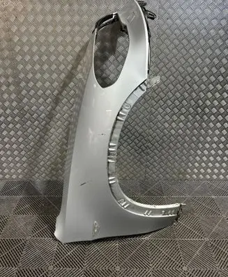 BMW X5 E70 Fender