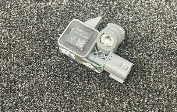 Renault Clio IV Airbag deployment crash/impact sensor 988326121R