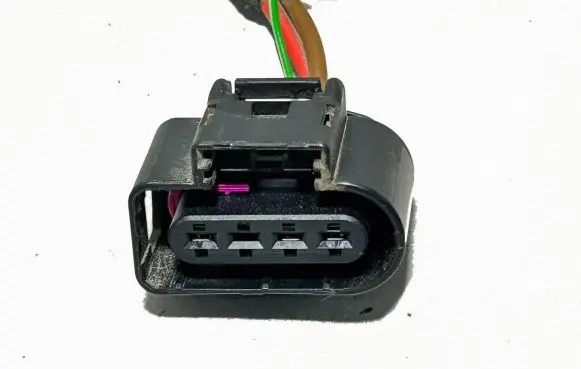 Volkswagen Golf VII Rear ABS sensor wiring 8K0973724 13899