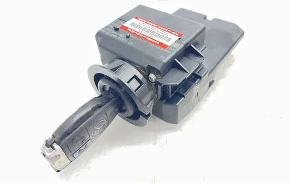 Mercedes-Benz Vito Viano W639 Ignition lock A6395450908